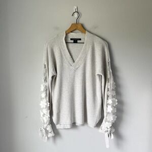 French Connection Women's Gray Floral Caballo V Neck Knit Sweater Size XS
